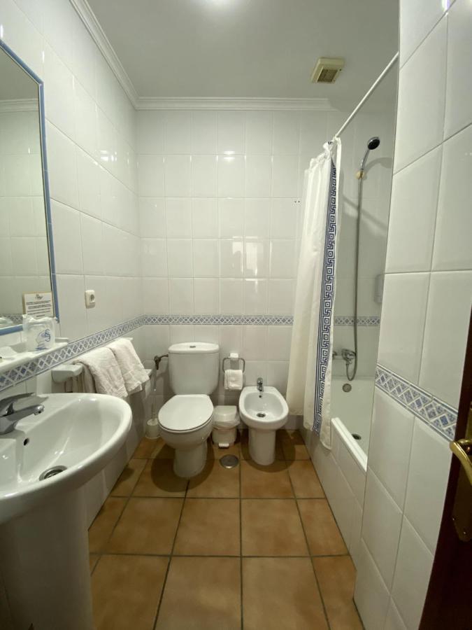 Hostal Mellizo Лебріха Екстер'єр фото