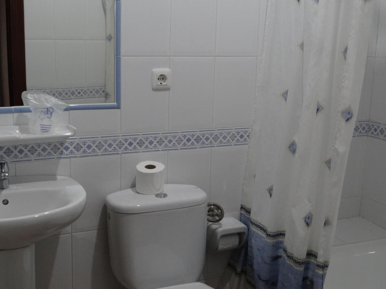 Hostal Mellizo Лебріха Екстер'єр фото